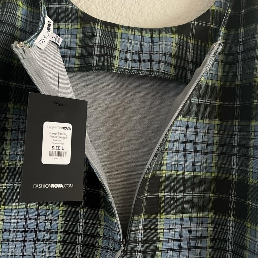 FN PLAID DRESS - Picture 3 of 5